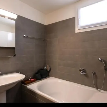 Apartment Beautiful Red, La Punt Chamues - Engadin *