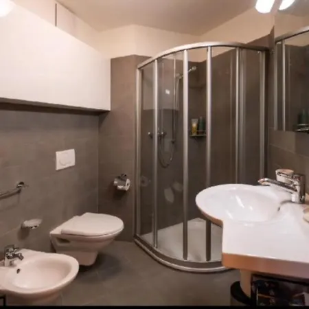 Beautiful Red, La Punt Chamues - Engadin * Ponte