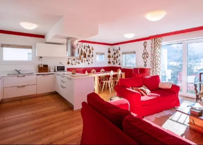 Daire Beautiful Red, La Punt Chamues - Engadin