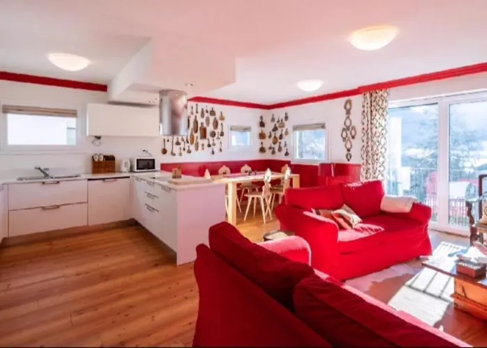 Daire Beautiful Red, La Punt Chamues - Engadin *