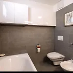 Apartment Beautiful Red, La Punt Chamues - Engadin