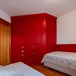 Apartment Beautiful Red, La Punt Chamues - Engadin Ponte